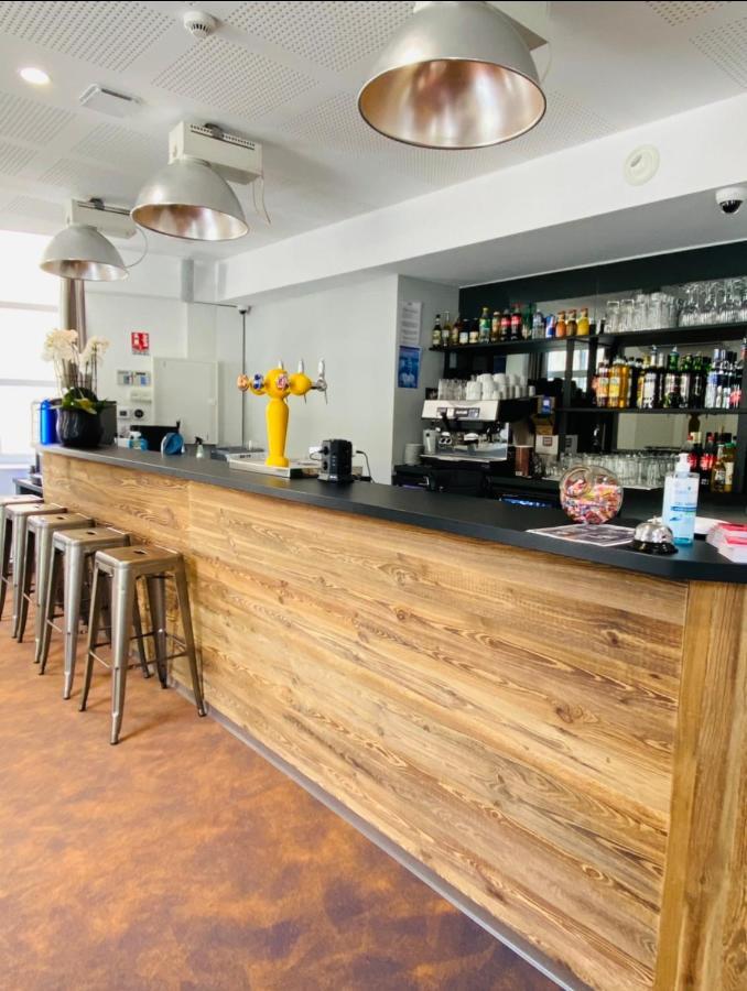 Hostel Flamingo Nimes Gare Centre Zewnętrze zdjęcie