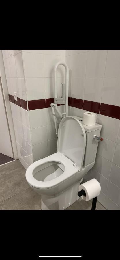 Hostel Flamingo Nimes Gare Centre Zewnętrze zdjęcie